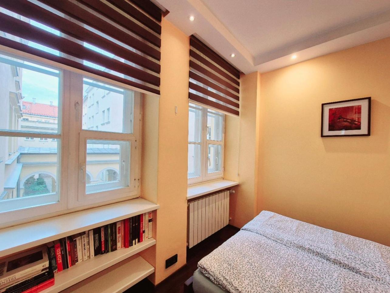 Krakowskie Przedmiescie 57 Apartmán